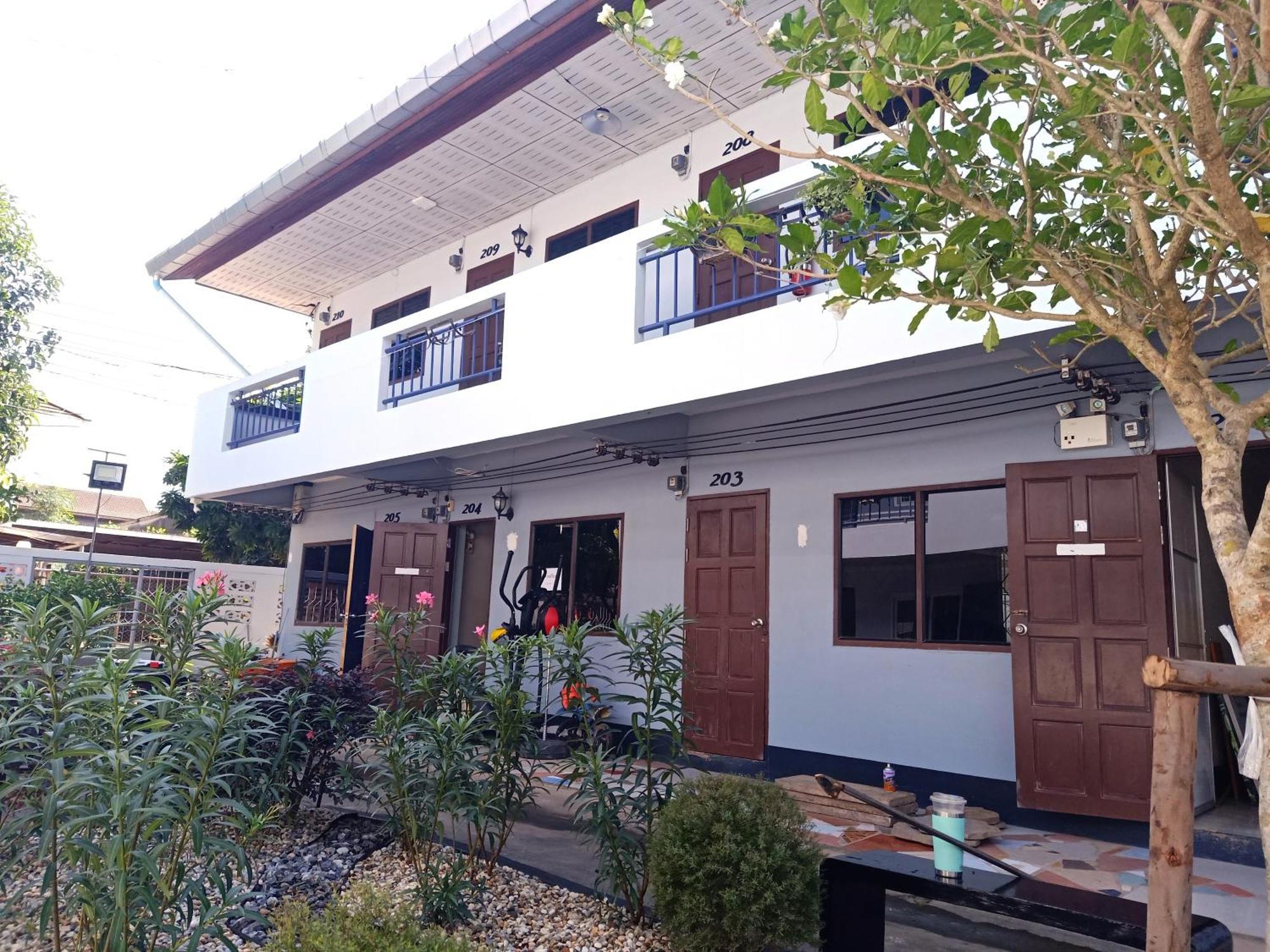 Baan Nuk Anong Hotel Chiang Rai Exterior foto