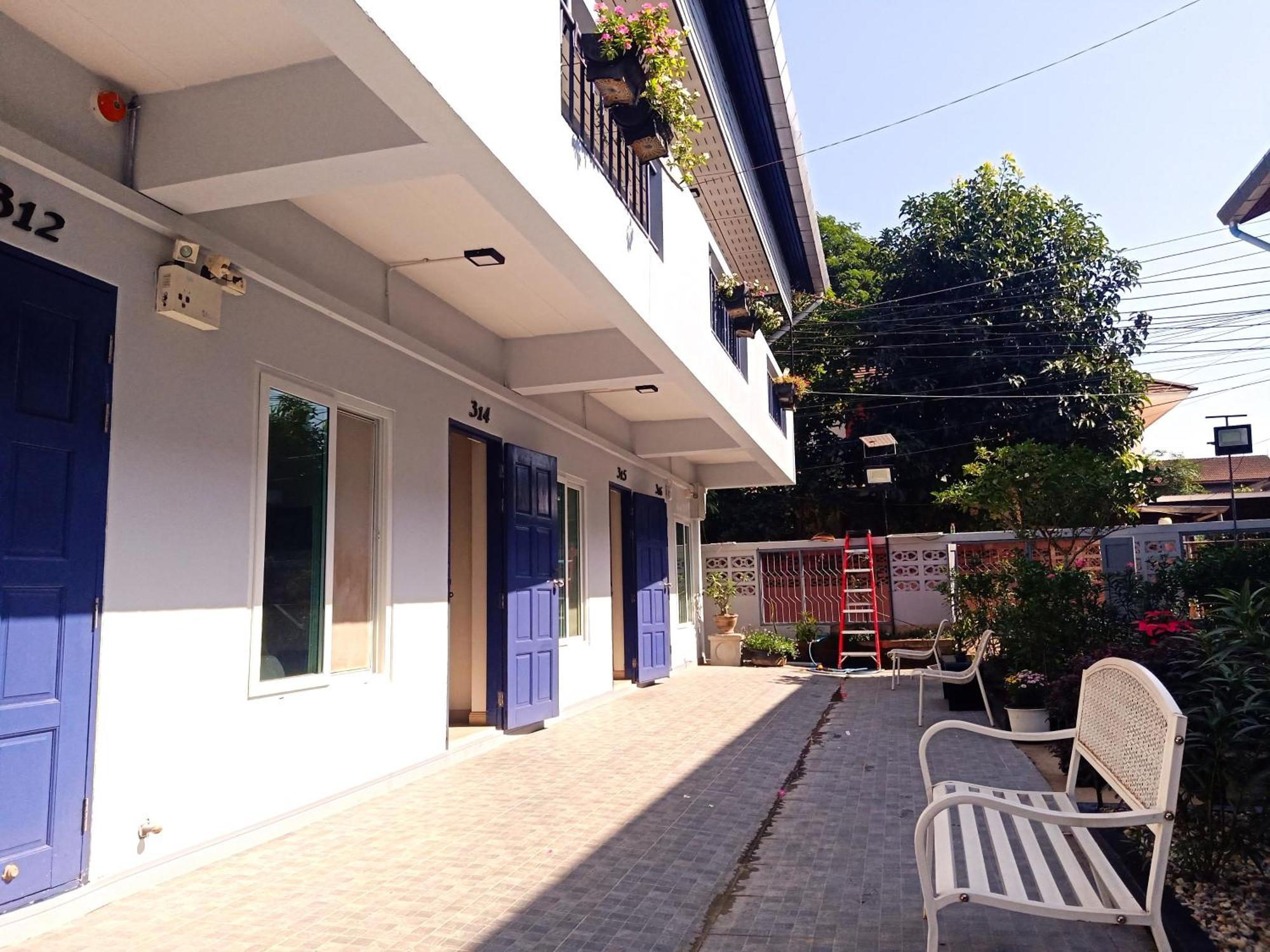 Baan Nuk Anong Hotel Chiang Rai Exterior foto